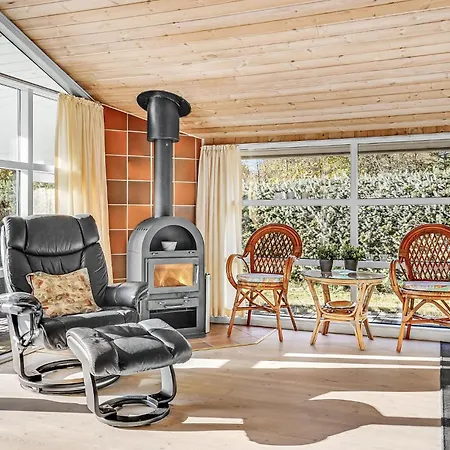 Hébergement de vacances Cozy In Hadsund With Sauna